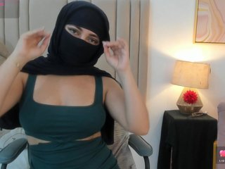izadii Porn Show