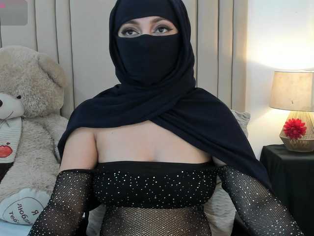 izadii live cam on BongaCams