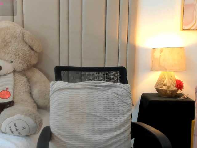 izadii live cam on BongaCams