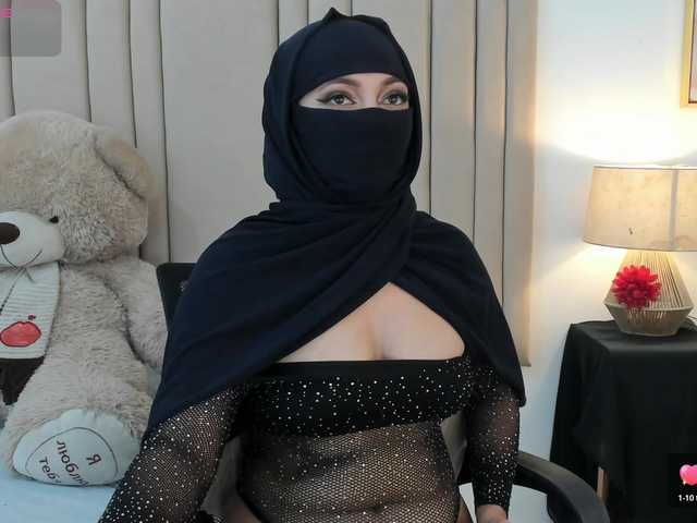 izadii live cam on BongaCams