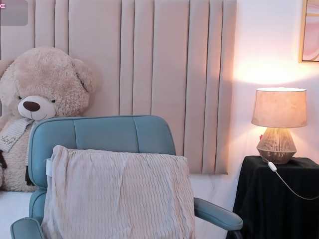 izadii live cam on BongaCams