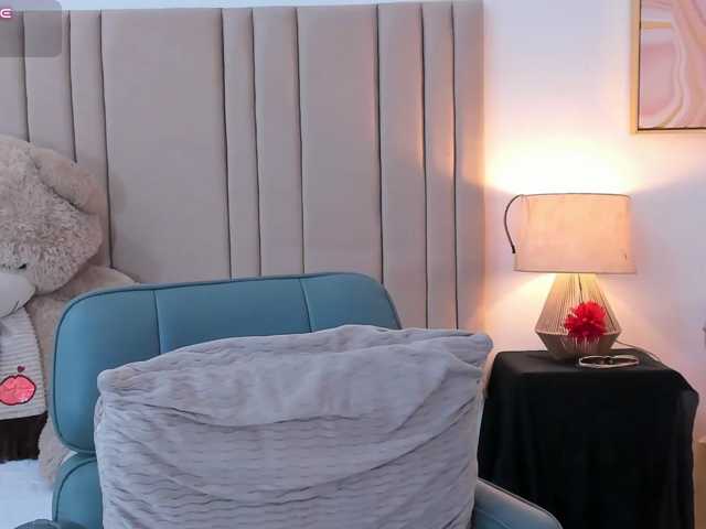 izadii live cam on BongaCams