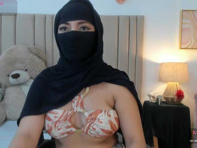 izadii live cam preview