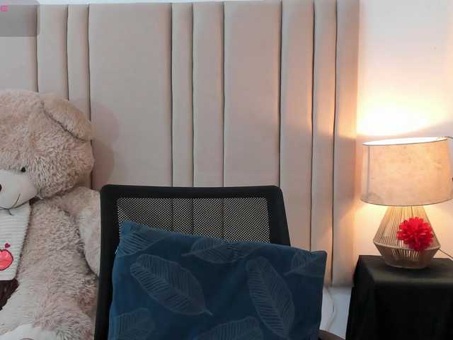 izadii live webcam show