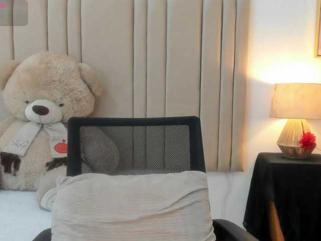 izadii live cam on BongaCams