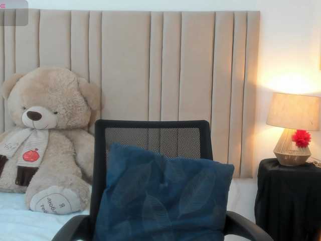 izadii live cam on BongaCams