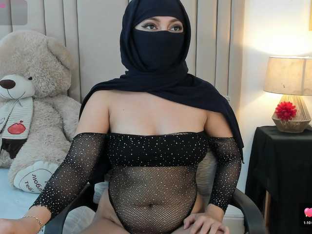 izadii live cam on BongaCams