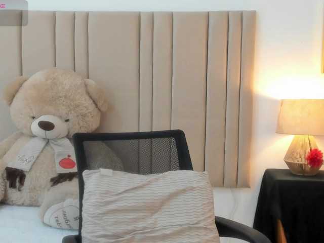 izadii live cam on BongaCams