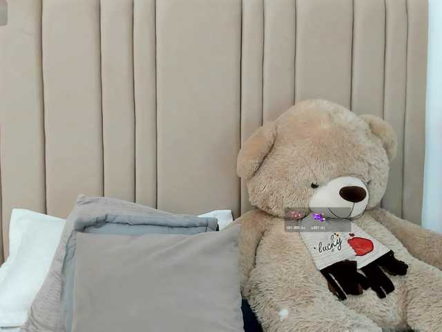 izadii's BongaCams show and profile