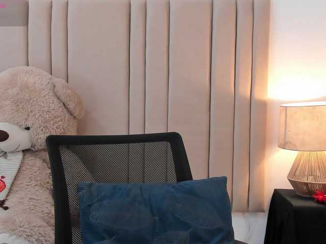 izadii live cam on BongaCams