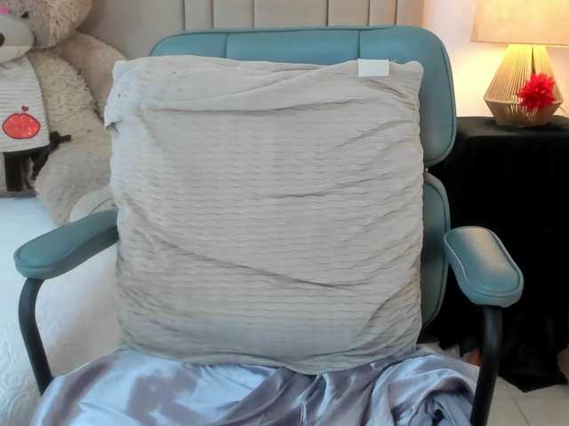 izadii live cam on BongaCams