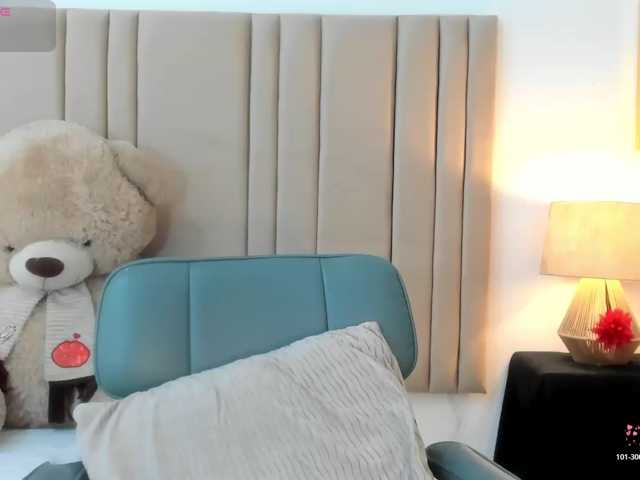 izadii live cam on BongaCams