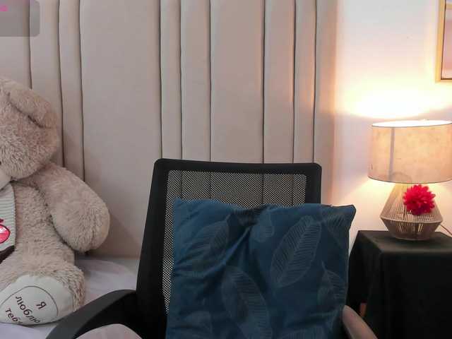 izadii live cam on BongaCams