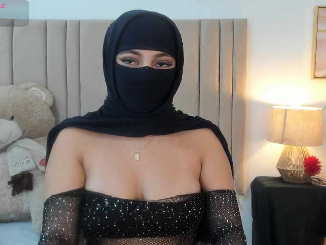 izadii live cam on BongaCams