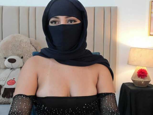 izadii live cam on BongaCams