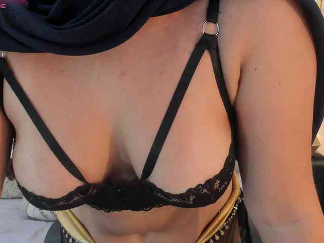 izadii webcam