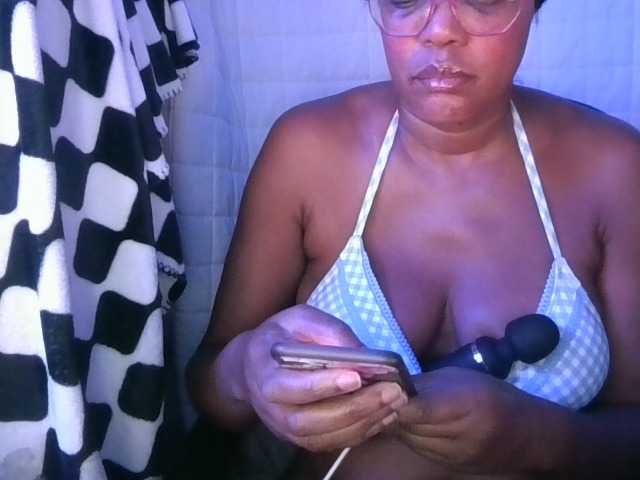 jenkini live cam on BongaCams