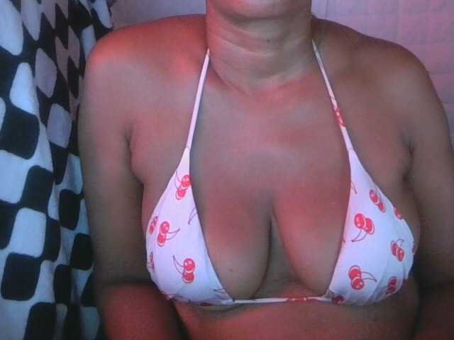jenkini live cam on BongaCams