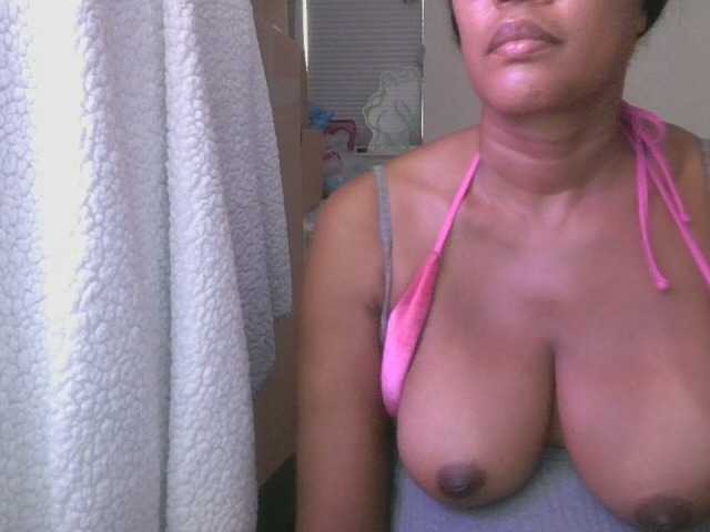 jenkini live cam on BongaCams