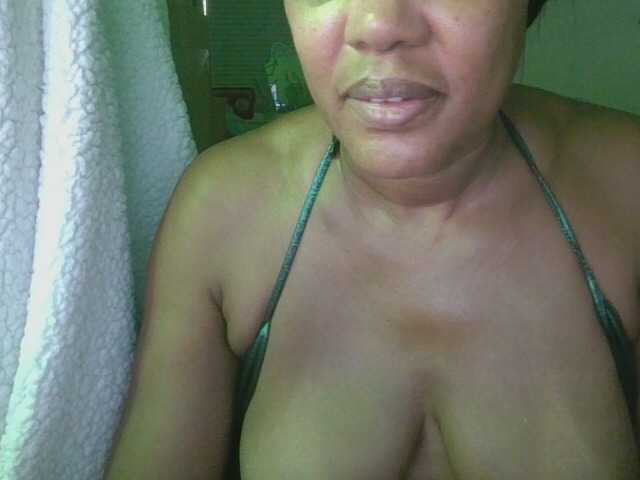 jenkini live cam on BongaCams