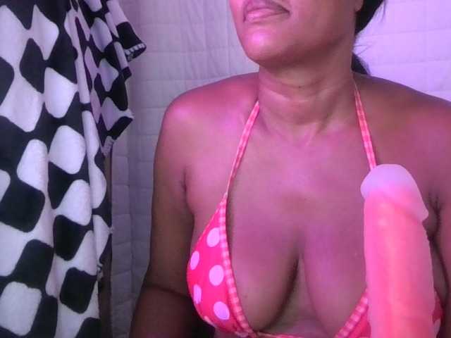 jenkini, live now on BongaCams