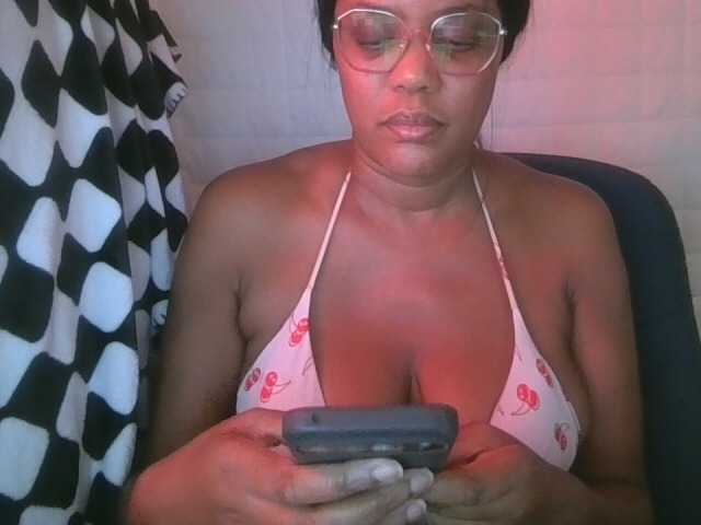 jenkini live cam on BongaCams