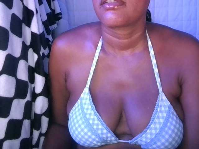 jenkini live cam on BongaCams