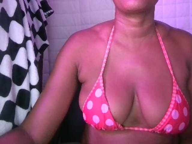 jenkini live cam on BongaCams