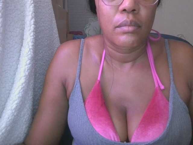 jenkini live cam on BongaCams
