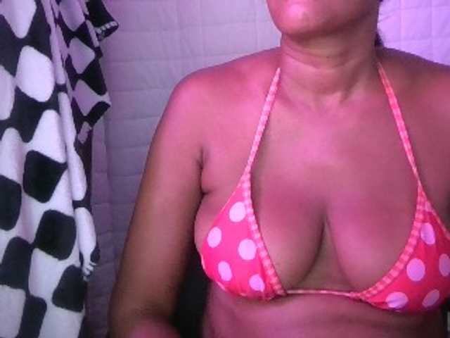 jenkini, live now on BongaCams