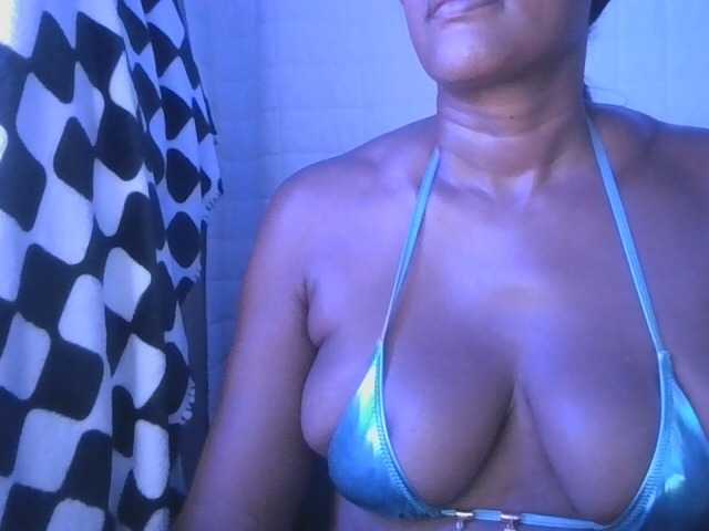 jenkini, en directo ahora en BongaCams