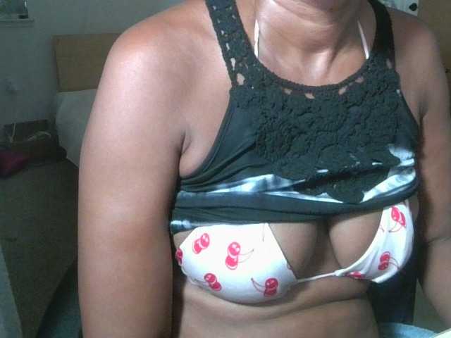 jenkini live cam on BongaCams