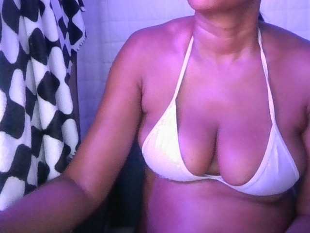 jenkini, en directo ahora en BongaCams