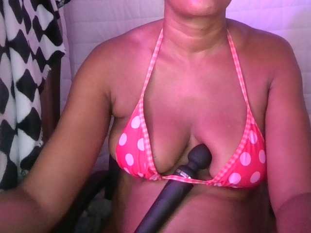 jenkini, en directo ahora en BongaCams