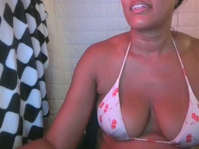 jenkini, en directo ahora en BongaCams