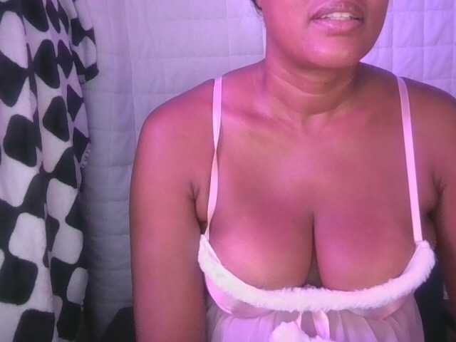 jenkini live cam on BongaCams