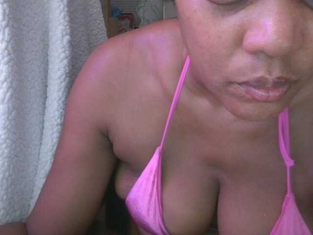 jenkini live cam on BongaCams