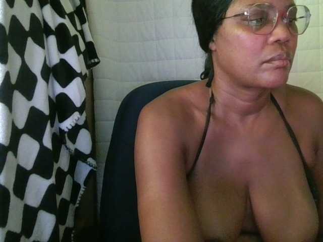 jenkini live cam on BongaCams