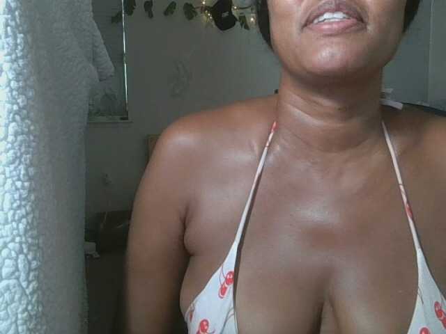 jenkini live cam on BongaCams