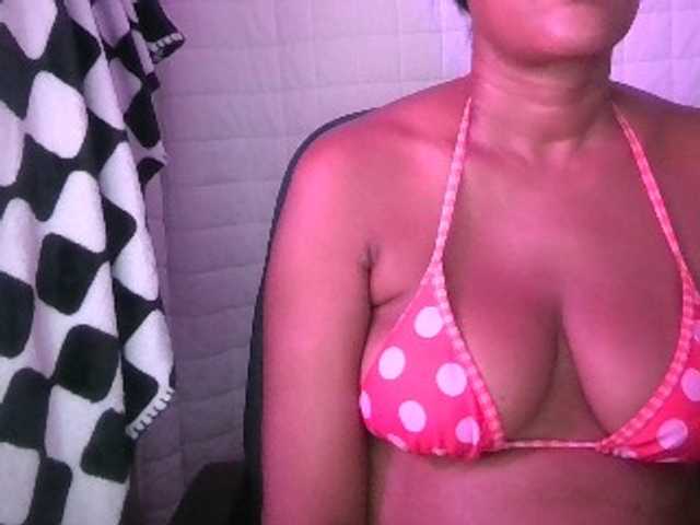 jenkini live cam on BongaCams