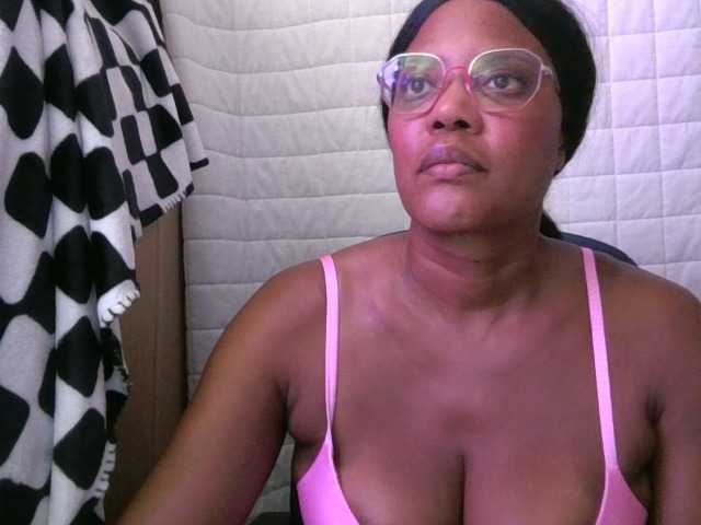 jenkini live cam on BongaCams