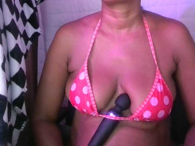 jenkini, en directo ahora en BongaCams