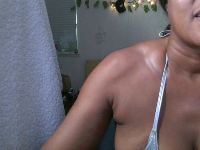 jenkini live cam on BongaCams