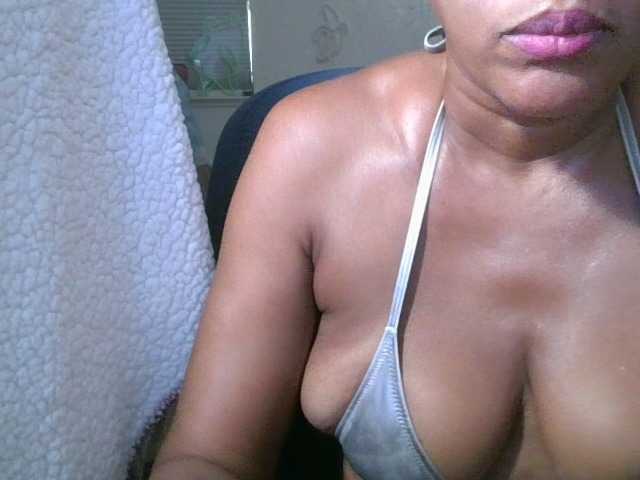 jenkini live cam on BongaCams
