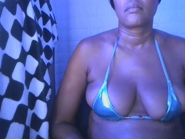 jenkini, en vivo ahora en BongaCams