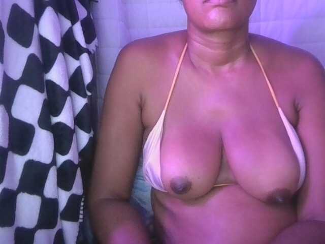 jenkini live cam on BongaCams