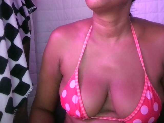 jenkini live cam on BongaCams