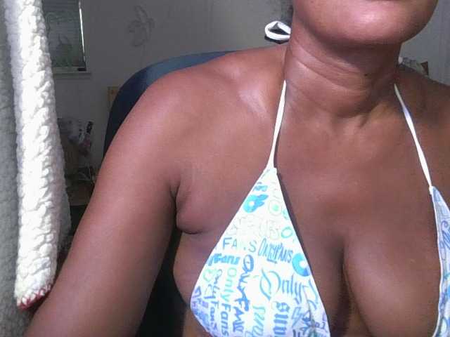 jenkini live cam on BongaCams