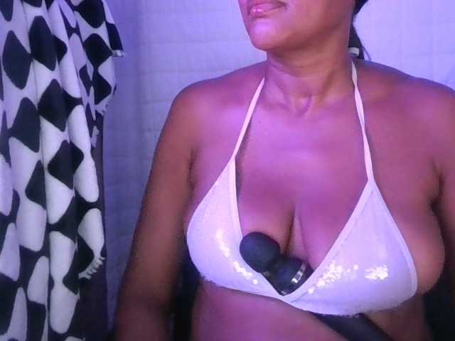 jenkini, en directo ahora en BongaCams