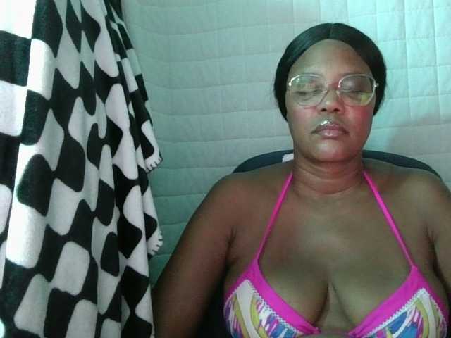 jenkini live cam on BongaCams